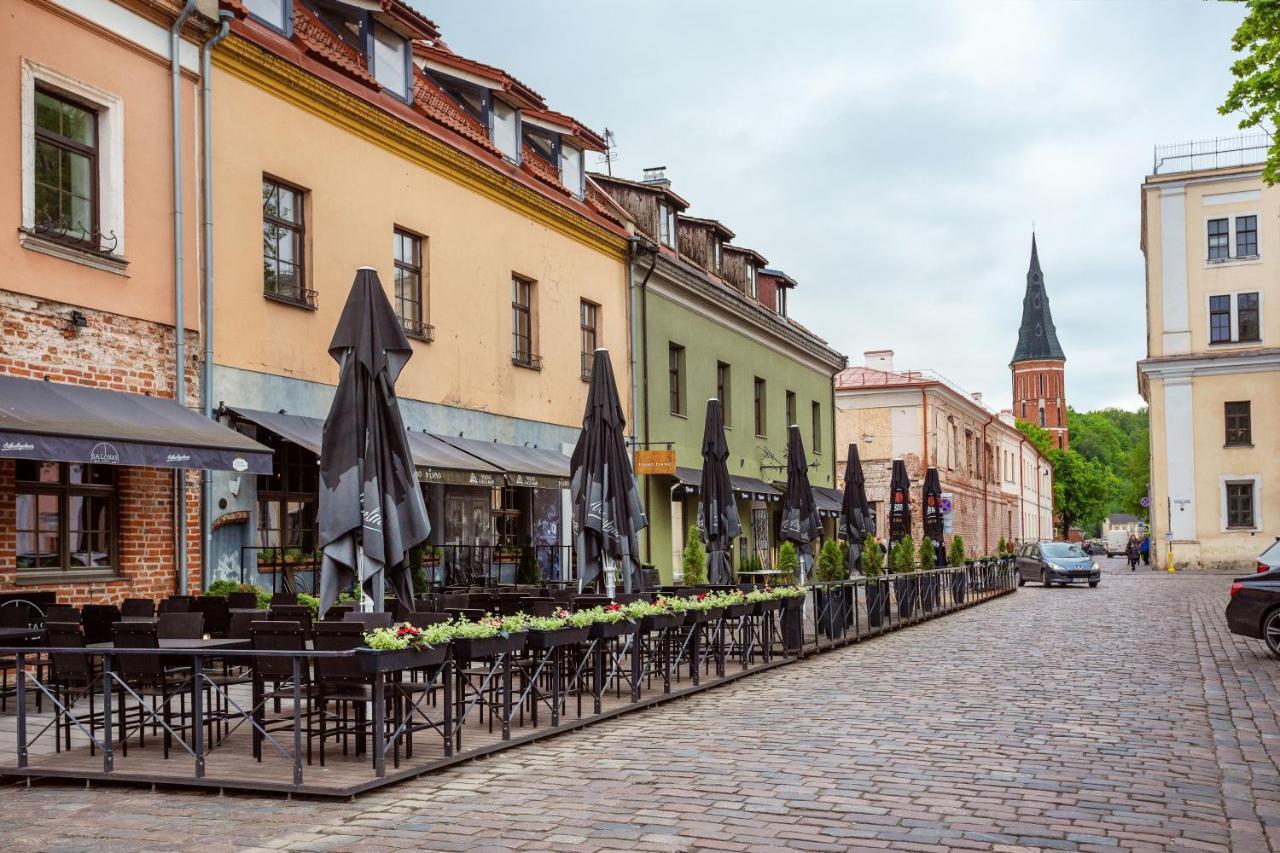 Luxurious Kaunas Basilica Apartment In Old Town By Urban Rent Exterior foto